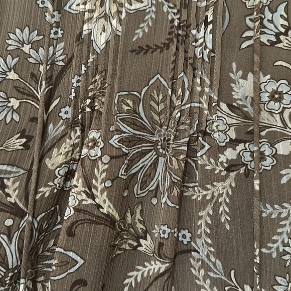 Flowy St John Bay Top. - Picture 3 of 4